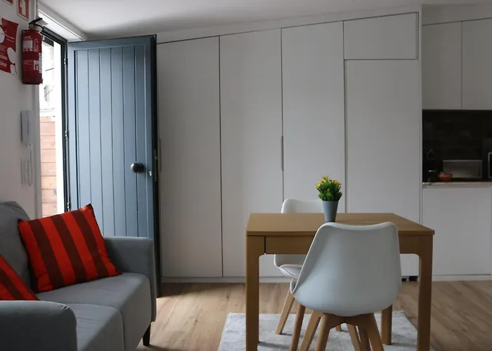 9 Min Metro To Downtown -remote Working - Free Parking *