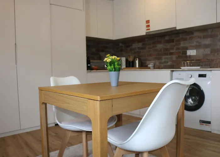 Διαμέρισμα 9 Min Metro To Downtown -remote Working - Free Parking *